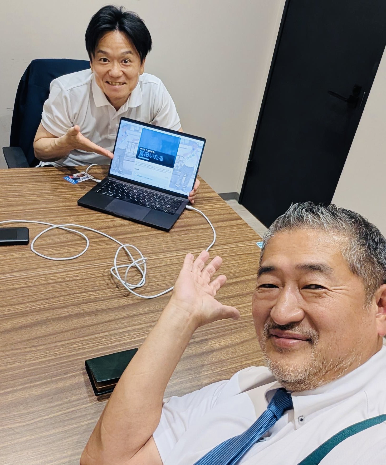 冨田いたる氏 公式HP完成 — Claude Code でバイブコーディング